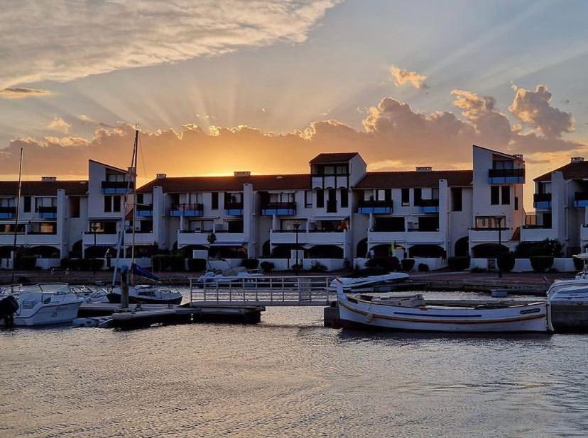 Face Au Lac Marin Le Barcares Exterior photo